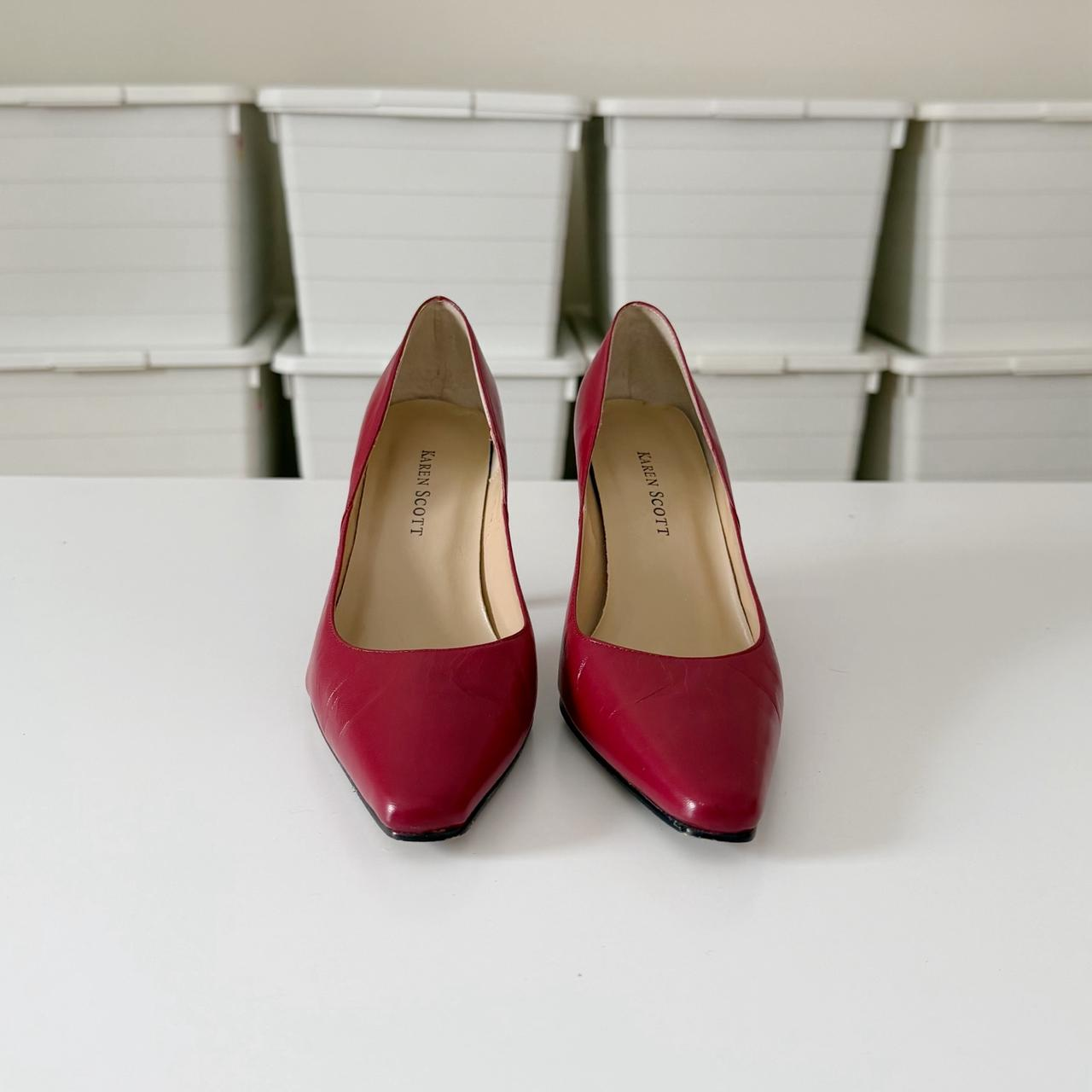 Karen Scott Vintage Y2K Marlo Leather Pointed Toe Stiletto Heels Size 6