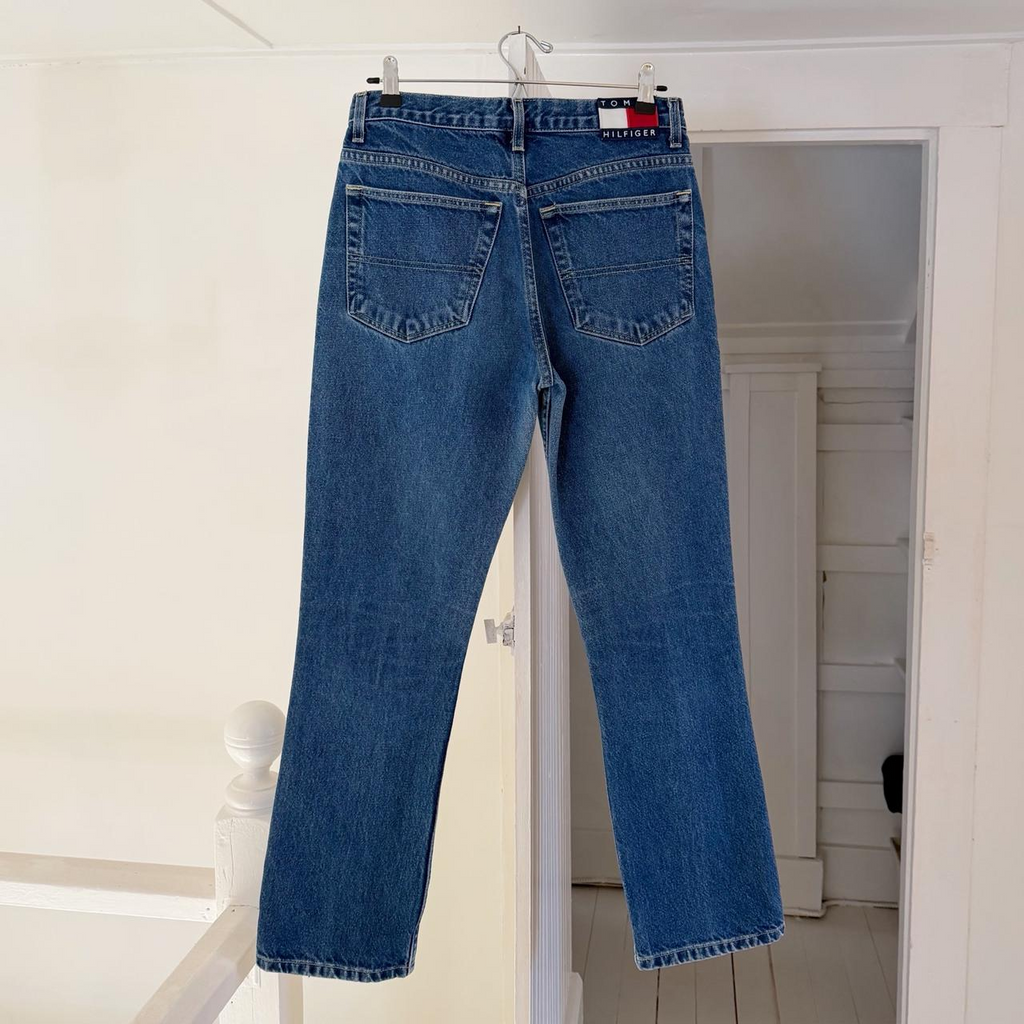Tommy Hilfiger Vintage ‘99 Low Rise Bootleg Jeans Size 9/30