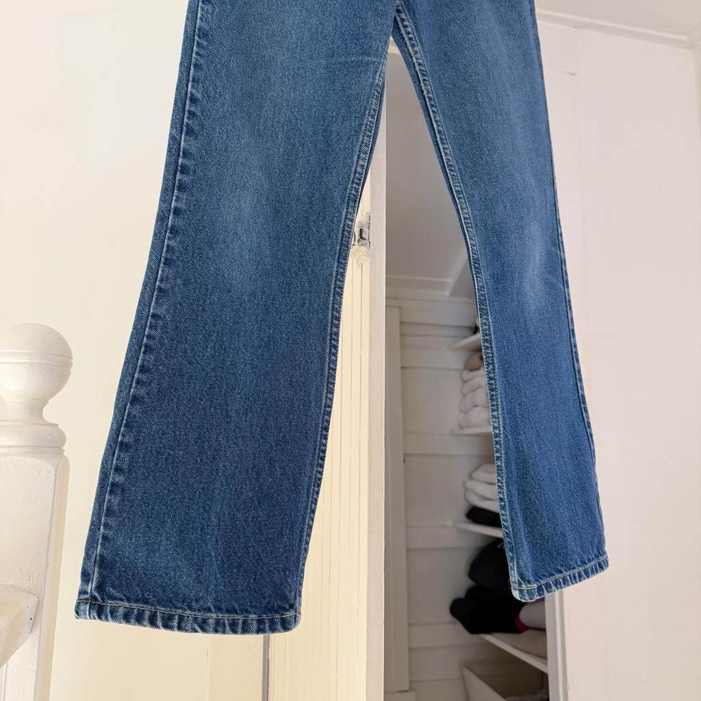 Tommy Hilfiger Vintage ‘99 Low Rise Bootleg Jeans Size 9/30