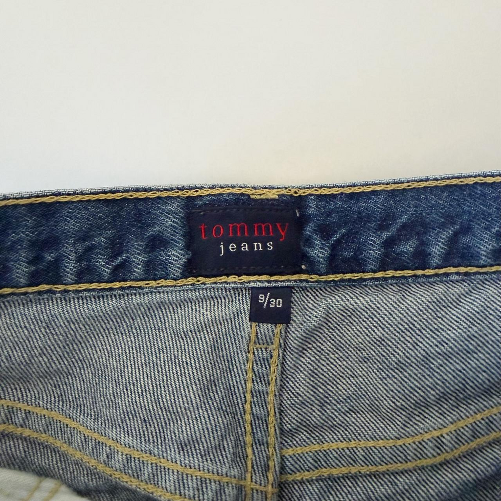 Tommy Hilfiger Vintage ‘99 Low Rise Bootleg Jeans Size 9/30