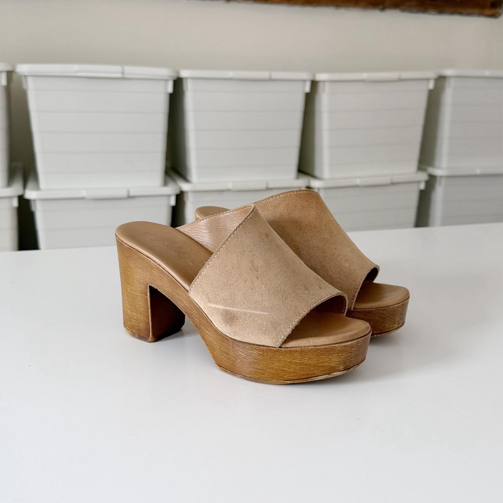 Rebels Orlanda Suede Asymmetrical Platform Clog Mules Size 6