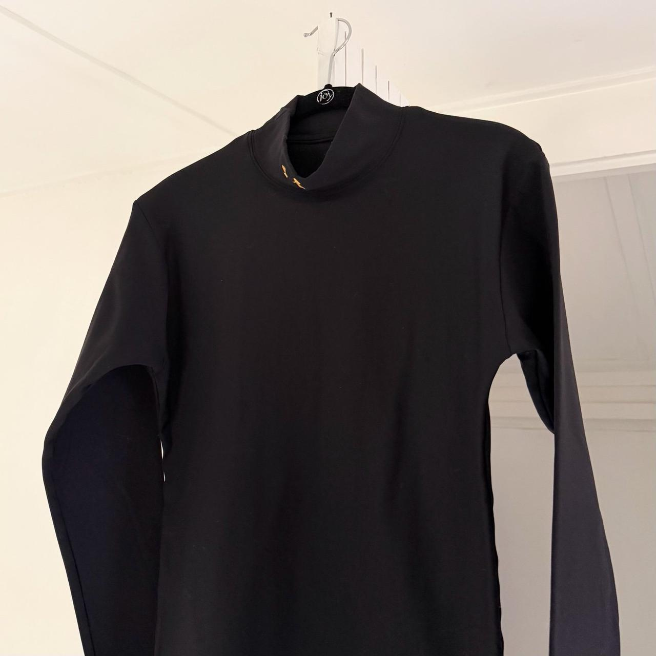 Under Armour Fitted Long Sleeve Mock Shirt Size M