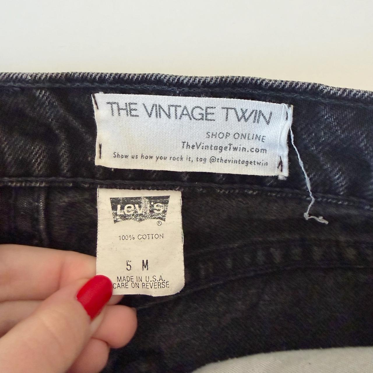 Levi’s 560 Vintage ‘93 Relaxed Fit Straight Leg Jeans Size 5M