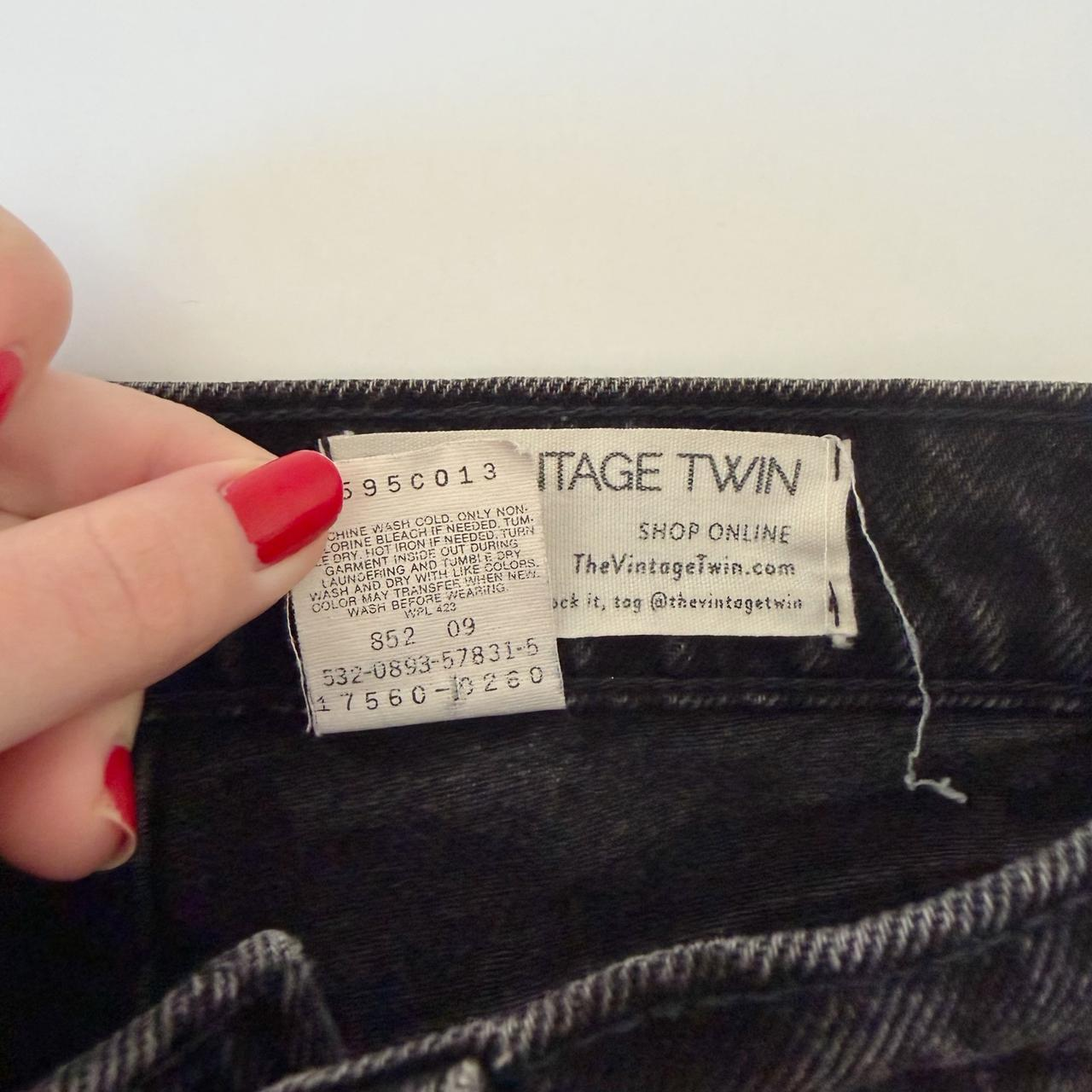 Levi’s 560 Vintage ‘93 Relaxed Fit Straight Leg Jeans Size 5M