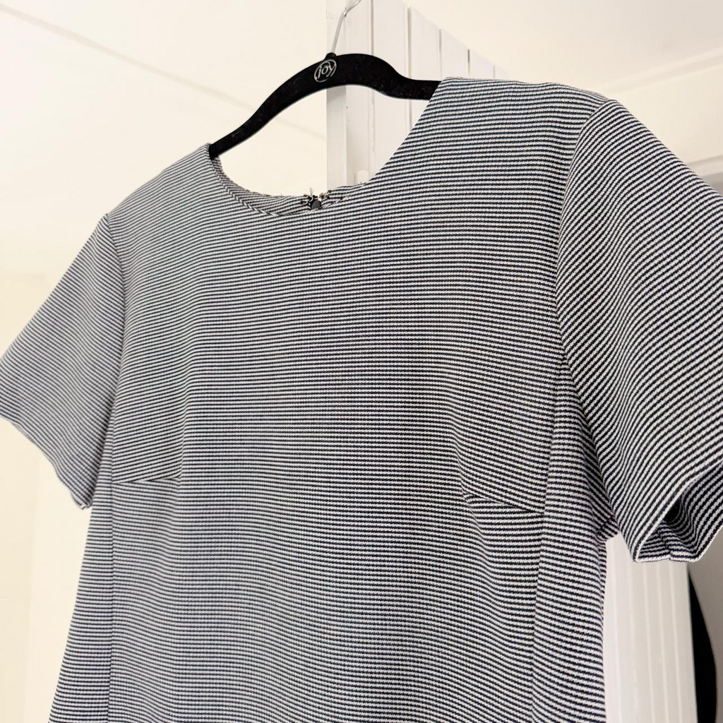 Ann Taylor Houndstooth Structured Short Sleeve Top Size 6