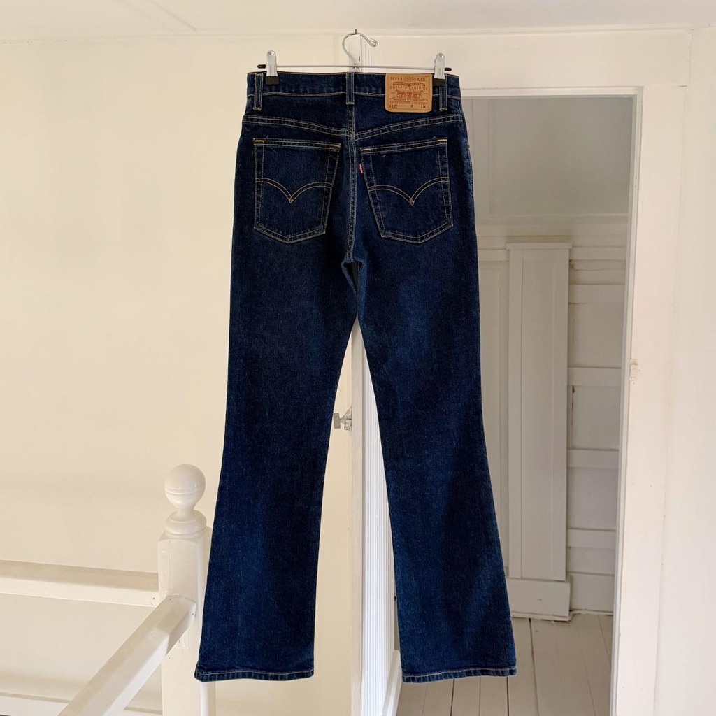Levi’s 517 Vintage Y2K Boot Cut Slim Jeans Size 9 JR. M