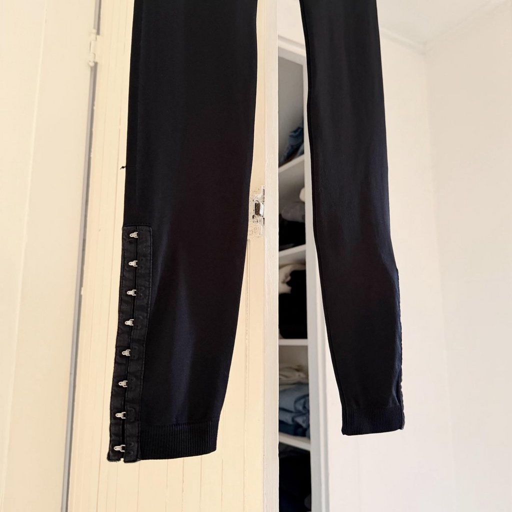 Romeo & Juliet Couture Vintage Y2K Hook & Eye Split Hem Leggings Size S
