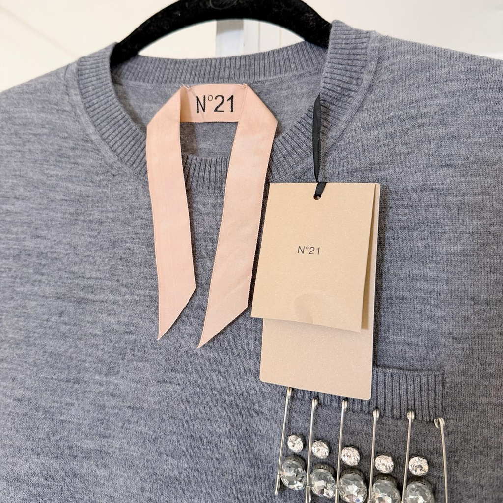 N.21 Wool Safety Pin Crystal Embellished Crewneck Sweater Size 44 NWT