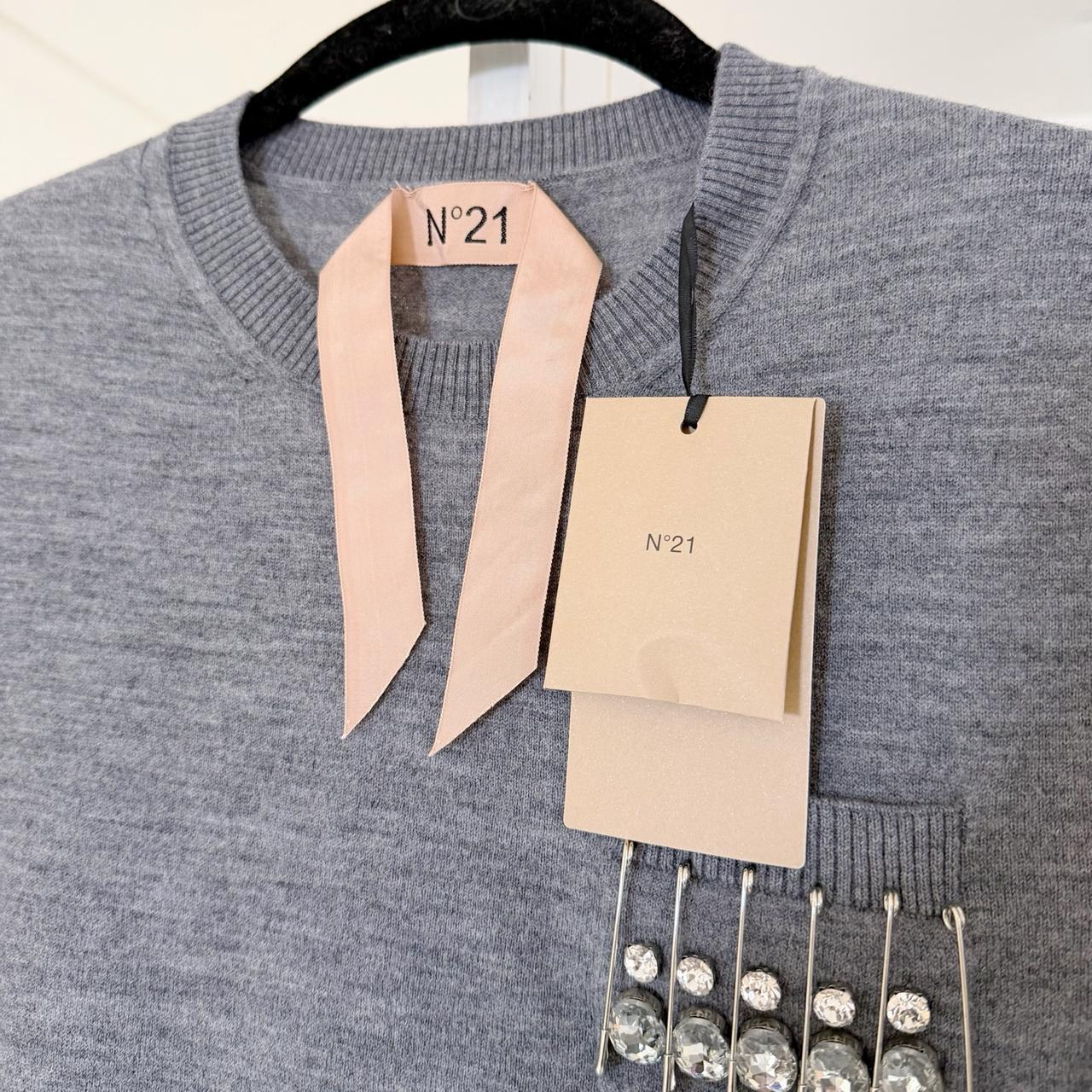 N.21 Wool Safety Pin Crystal Embellished Crewneck Sweater Size 44 NWT
