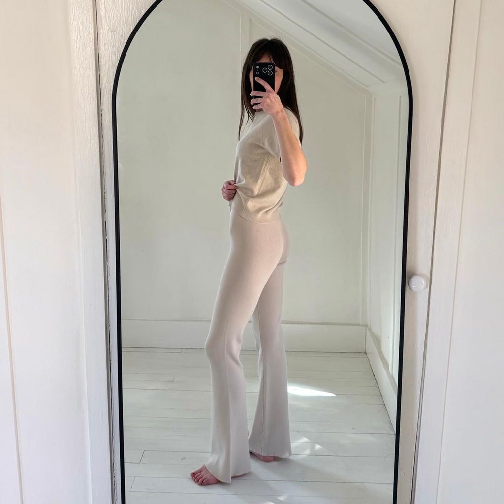 Wayf ‘98 Antonio Ribbed Knit Flare Pants in Ecru Size XS